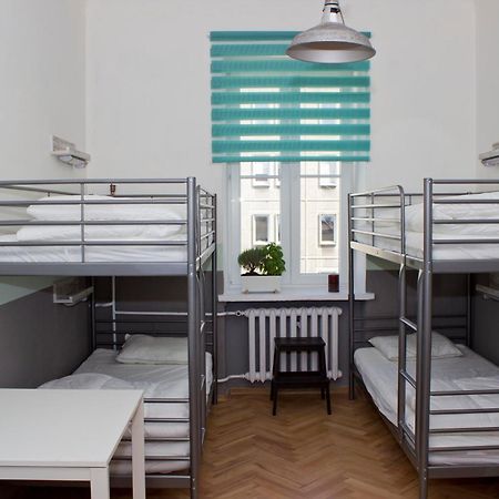 ורשה Chillout Hostel חדר תמונה