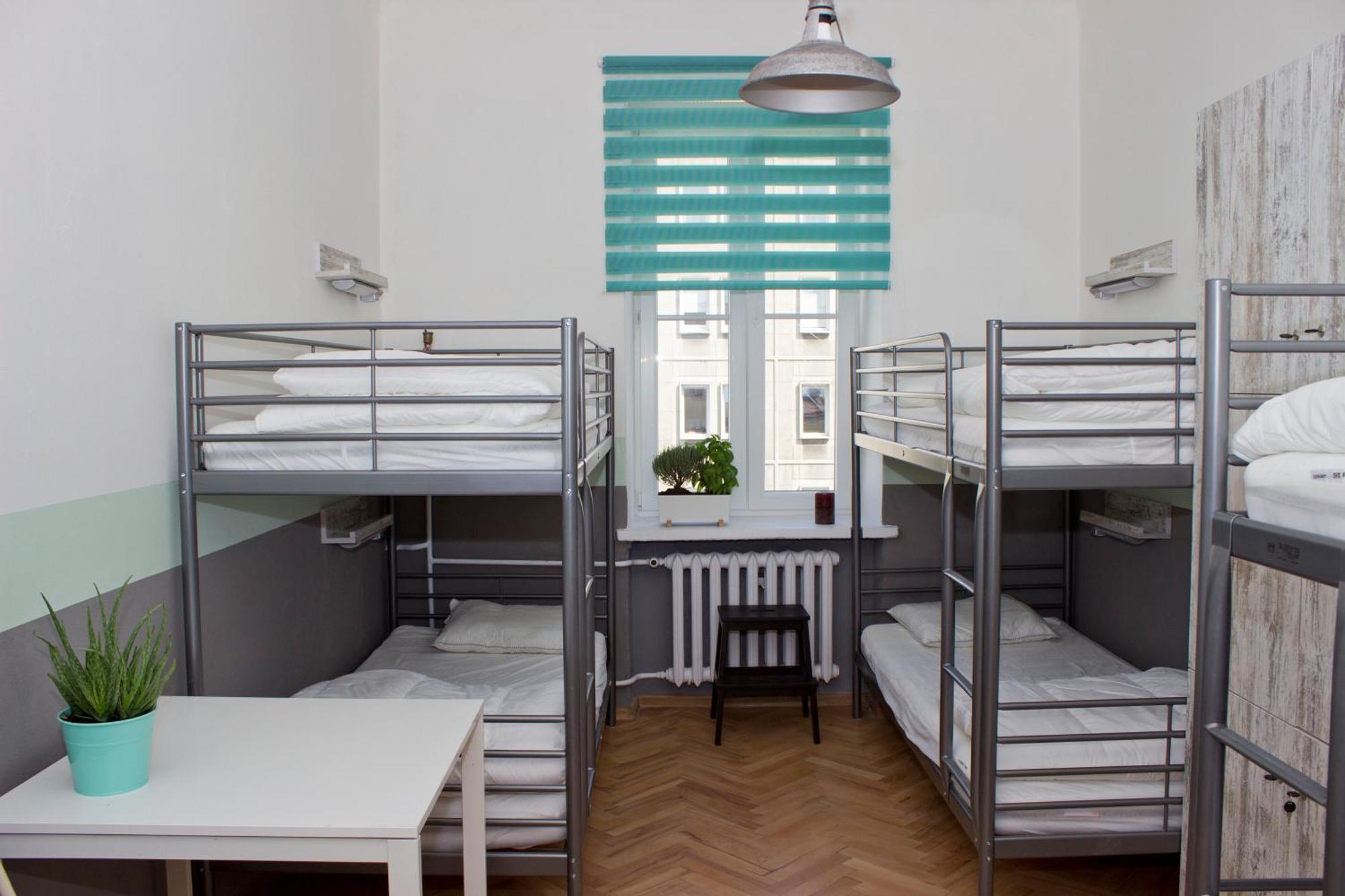 ורשה Chillout Hostel חדר תמונה