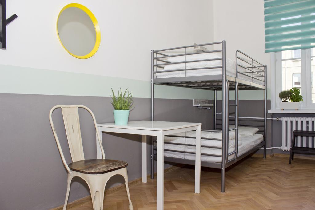 ורשה Chillout Hostel מראה חיצוני תמונה