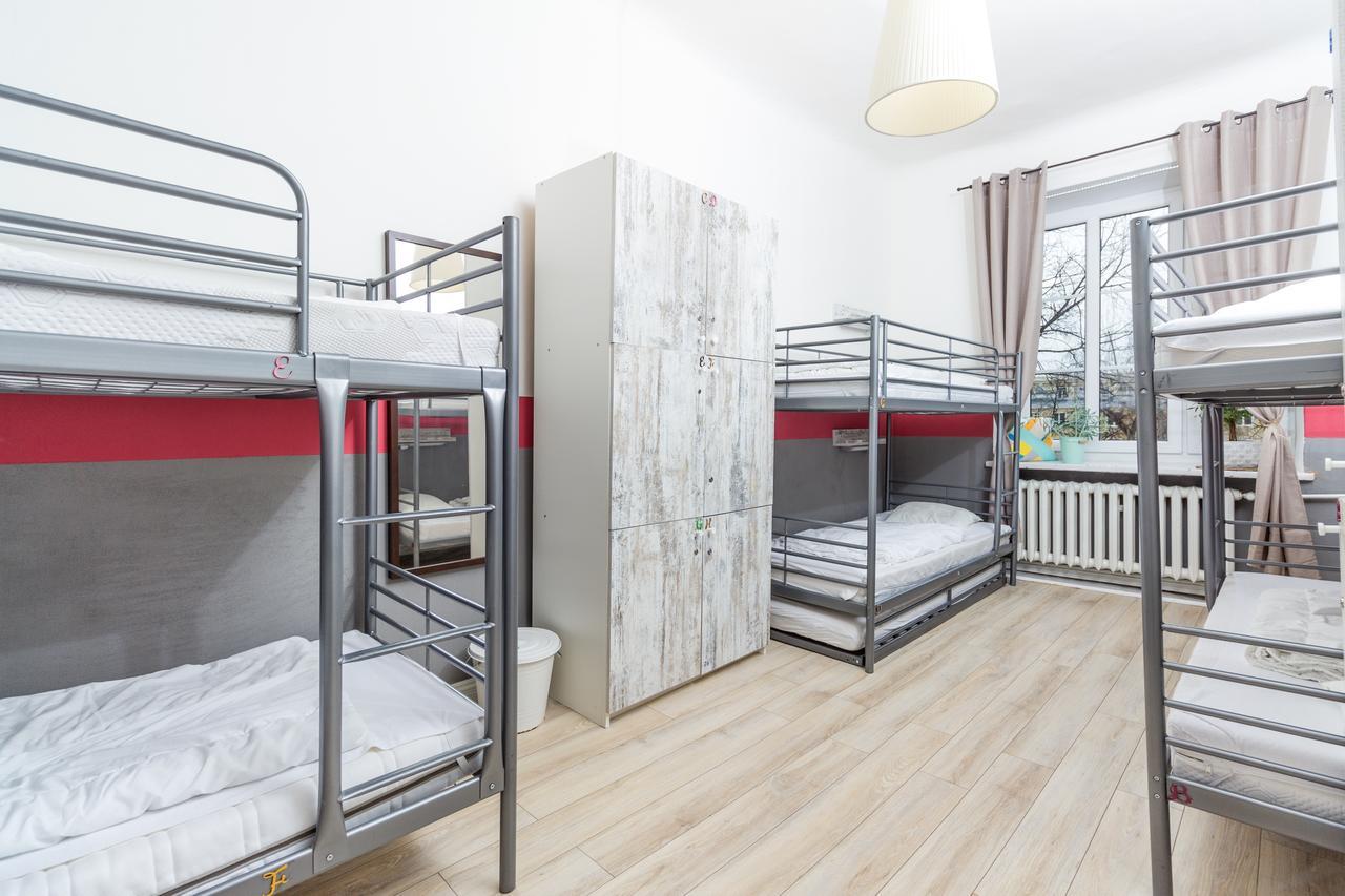 ורשה Chillout Hostel מראה חיצוני תמונה